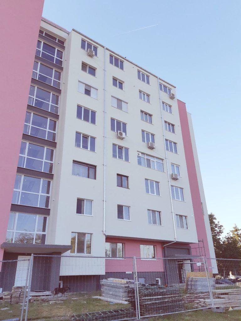 Многофамилна жилищна сграда - България